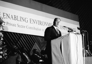 His Highness the Aga Khan delivering a speech at the Enabling Environment Conference Opening Ceremony in Nairobi, 21 October 1986, Kenya.