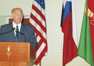 His Highness the Aga Khan delivering a speech at the opening ceremony of the Ismaili Jamatkhana and Center in Houston, Texas.