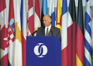 Mawlana Hazar Imam delivering the Jacques de Laroisère Lecture at the annual meeting of the Board of Governors of the European Bank for Reconstruction and Development (EBRD) Tashkent, Uzbekistan.