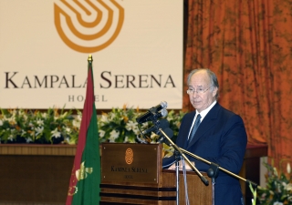 Mawlana Hazar Imam speaking at the opening ceremony of the Kampala Serena hotel.