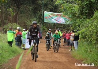 The Festival of Friendship (FOF) brings together young people from numerous Asian communities in the country through sports and recreation.