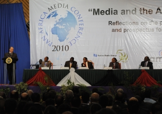 Mawlana Hazar Imam delivering the Founder’s Address at the Pan-Africa Media conference, celebrating the 50th Anniversary of the Nation Media Group.