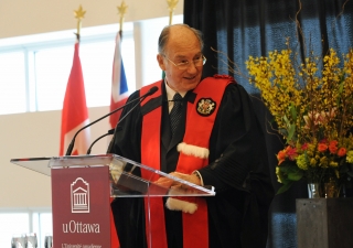 Mawlana Hazar Imam addressing the special convocation at the University of Ottawa where he was confered the honorary degree Doctor of the University.