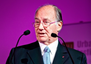 Mawlana Hazar Imam addressing the Urban Land Institute in Paris.