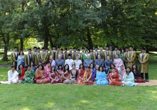 Mawlana Hazar Imam, Prince Rahim, Princess Salwa and members of the Imam’s family pose for a photograph with the members of the Ismaili Leaders’ International Forum after the nikah ceremony.