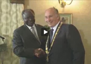 Mawlana Hazar Imam was guest of honour at a dinner reception hosted by the Jamati Institutions in Kenya.