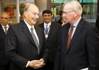 His Royal Highness the Duke of Gloucester, Patron of ICOMOS-UK receives Mawlana Hazar Imam for the organisation's 50th anniversary conference. AKDN / Anya Campbell