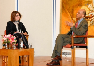 Dr Amyn B. Sajoo in conversation with Innes Bowen. Ismaili Council for the UK.