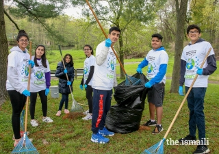 I-CERV volunteers of all ages take pride in supporting the beautification of Whitney Pond Park.