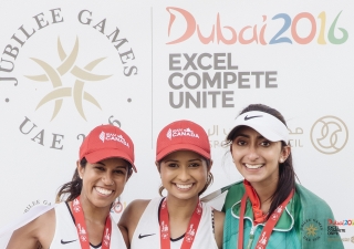 Myra Ladkawala (right) stands with fellow athletes Saira Babul (center) and Safia Ladha (left) at the 2016 Jubilee Games. JG/Farhez Rayani