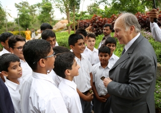 Mawlana Hazar Imam meets a group of students on the campus of the Aga Khan Academy, Hyderabad. AKDN / Ahmed Charania