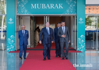 Mawlana Hazar Imam departs Centro de Congressos after gracing the Portugal jurisdiction Jamat with a Mulaqat.