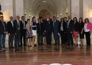 Mayor Frank Scarpitti of Markham, Ontario visiting the Ismaili Centre Dubai together with members of his city council. Ismaili Council for UAE