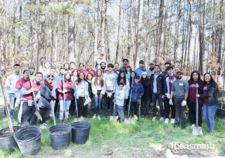 I-CERV and IVC-100 volunteers take over Brook Run Park in Dunwoody, Georgia.