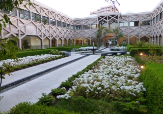 At the Ismaili Centre in Lisbon, the majority of the building’s footprint is outdoors. Its gardens and fountains encourage conversation, social exchange and opportunities to host premiere events in Portugal. 