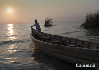 Join us on The Ismaili TV for an extraordinary journey with young African filmmakers as they strive to give nature a voice. This week's episode explores the threat faced by Africa's largest desert lake, Lake Turkana.