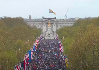 Thousands of well-wishers gathered near Buckingham Palace to catch a glimpse of the newly-crowned King and Queen.