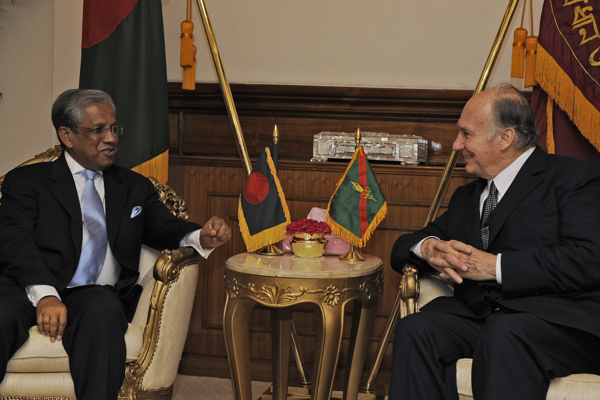 Mawlana Hazar Imam meets with the Honourable Chief Advisor of Bangladesh, Dr Fakhruddin Ahmed, in Dhaka. Photo: Gary Otte