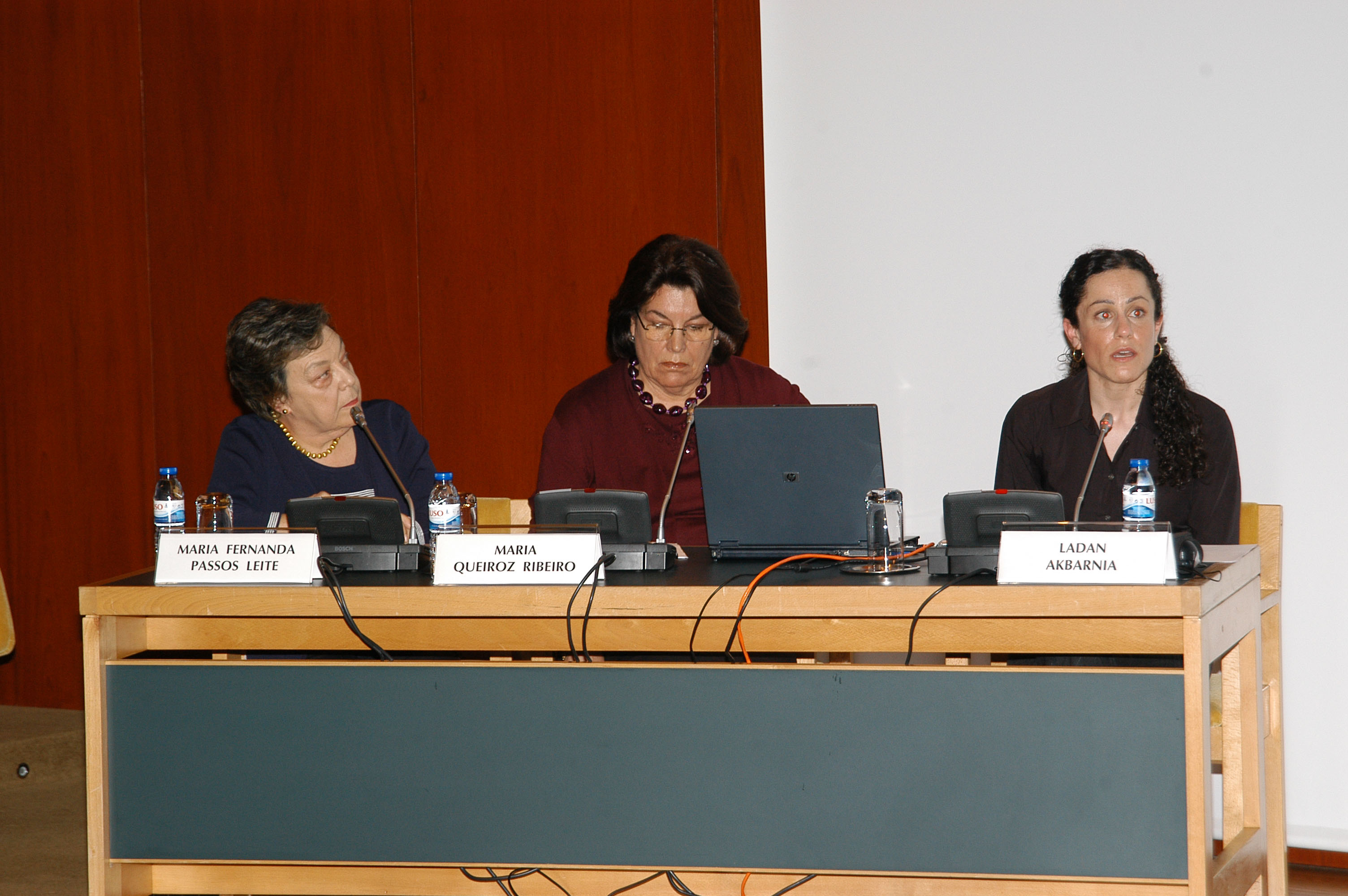 Ladan Akbarnia, Maria Fernanda Passos Leite, and Maria Queiroz Ribeiro participate in a panel on the Aga Khan Museum and the Gulbenkian Islamic Art collections. Photo: Courtesy of Ladan Akbarnia.