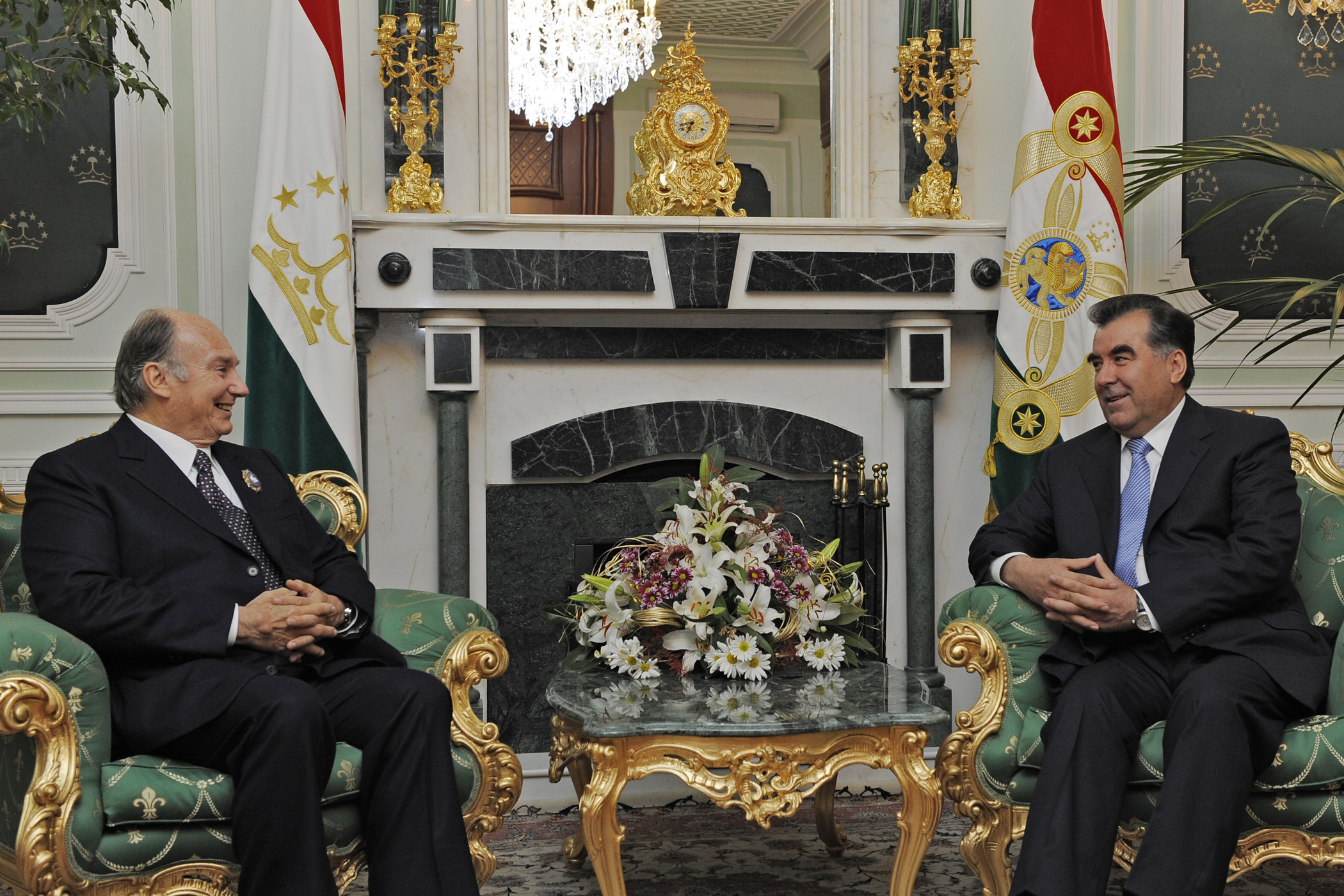 Mawlana Hazar Imam and the President of Tajikistan, His Excellency Emomali Rahmon, meet at the President's Office. Photo: Gary Otte