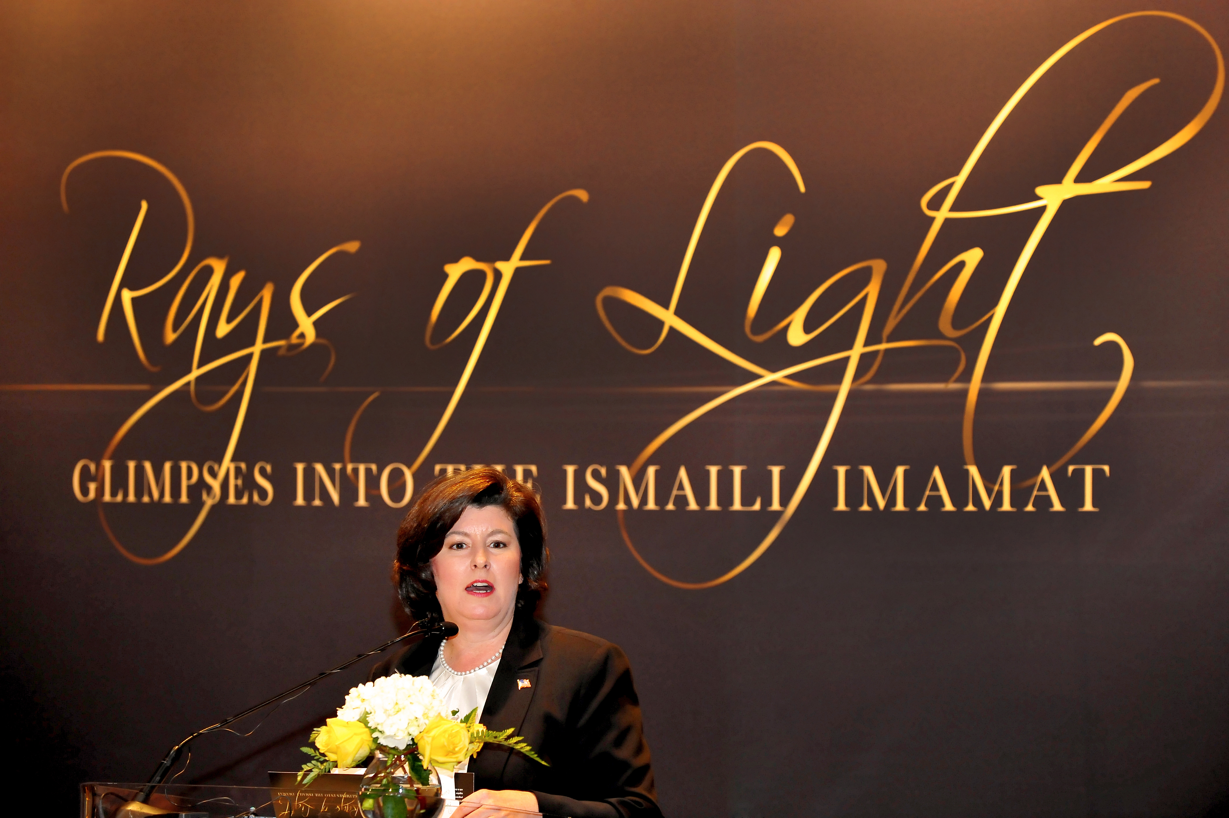 The Secretary of State of Georgia, Karen Handel, addresses dignitaries at a reception for the Rays of Light exhibition in Atlanta. Photo: Courtesy of the Ismaili Council for the USA