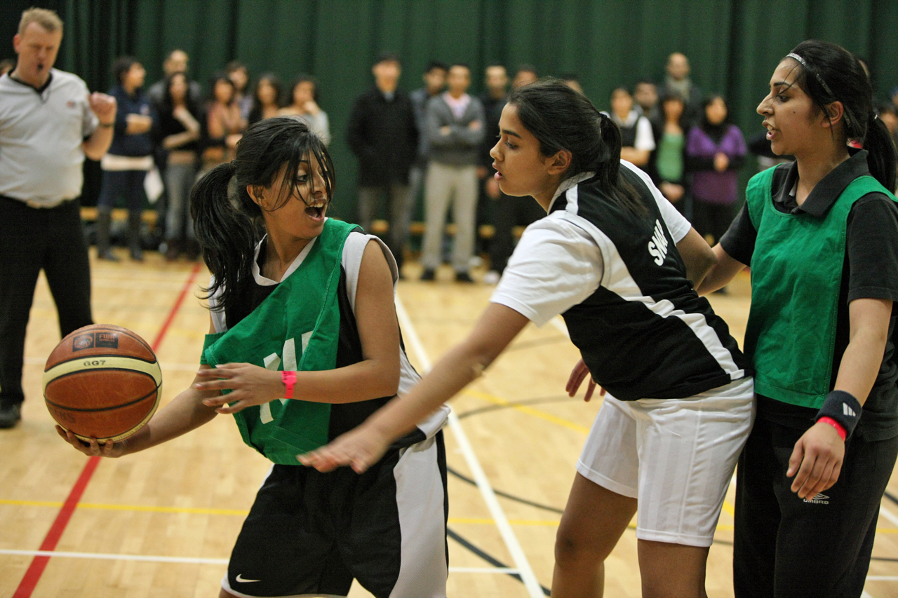 The competition heats up in Ladies Basketball. Photo: Courtesy of the Ismaili Council for the UK