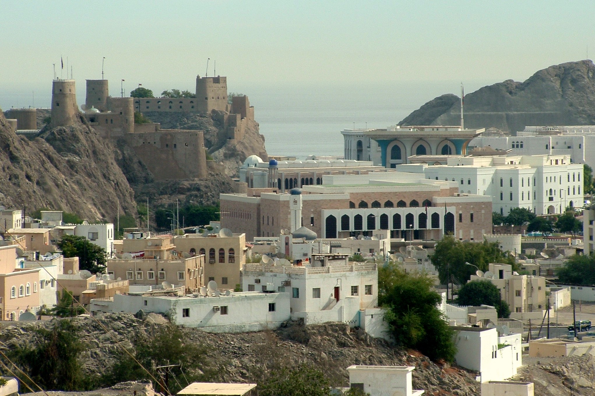 Muscat, the capital of the Sultanate of Oman, is situated in a mountainous area overlooking the Gulf of Oman. Photo: Flikr/The-Malory-Man