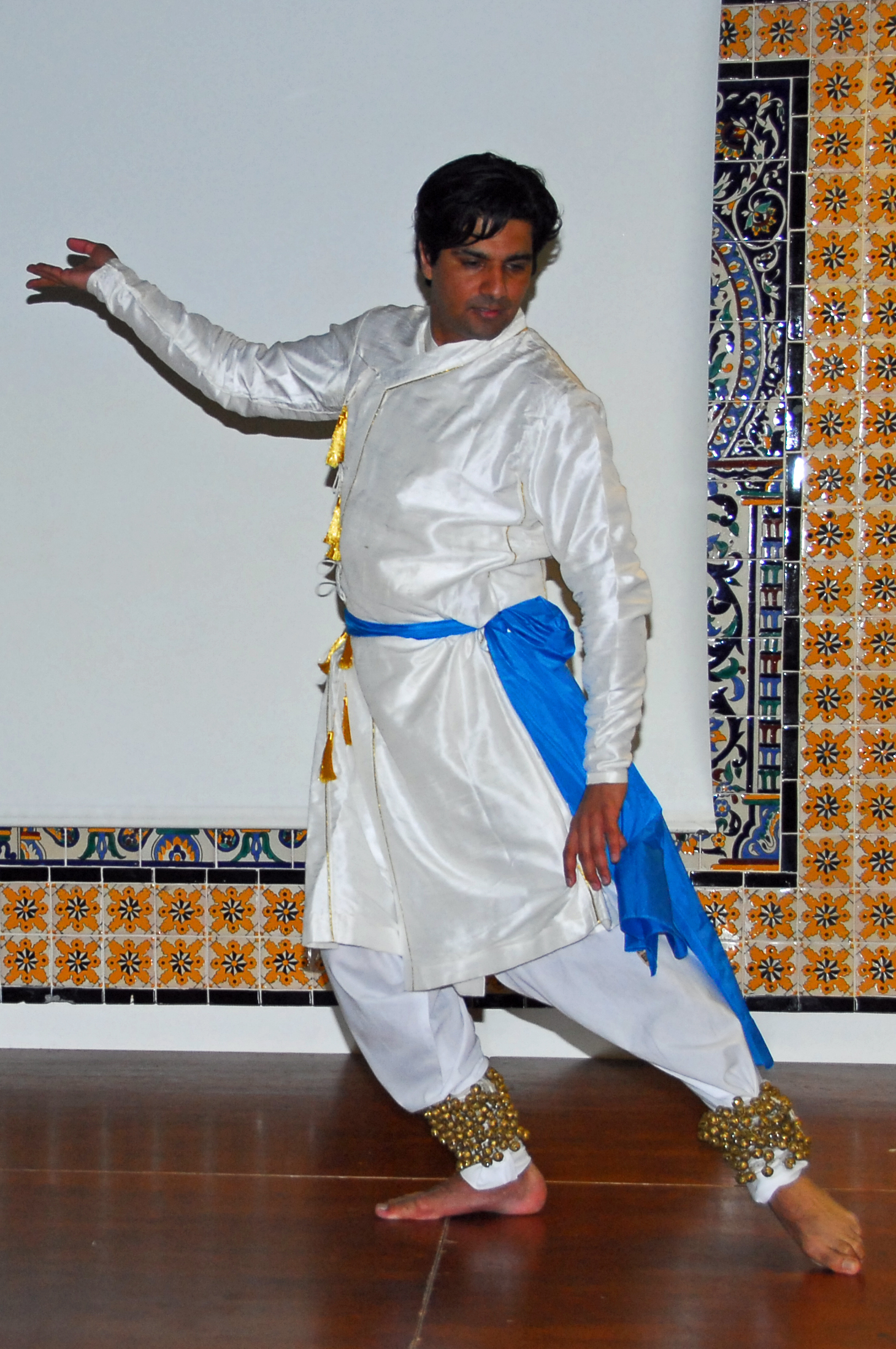 Riaz Rhemtulla leads the kathak dance workshop in Centre Space at the Ismaili Centre, London. Photo: Courtesy of the Ismaili Council for the UK