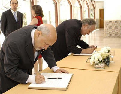 Distinguished guests from Portugal commemorate the Golden Jubilee at a special AKDN reception. Photo: Tiago Brarens 