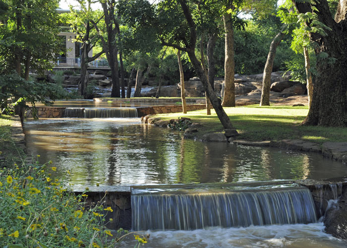 Created under a public-private partnership between the Government of Mali and the Aga Khan Trust for Culture, the 103-hectare National Park of Mali creates a permanent green space in one of the fastest growing cities in Africa. Photo: Courtesy of the Aga Khan Trust for Culture