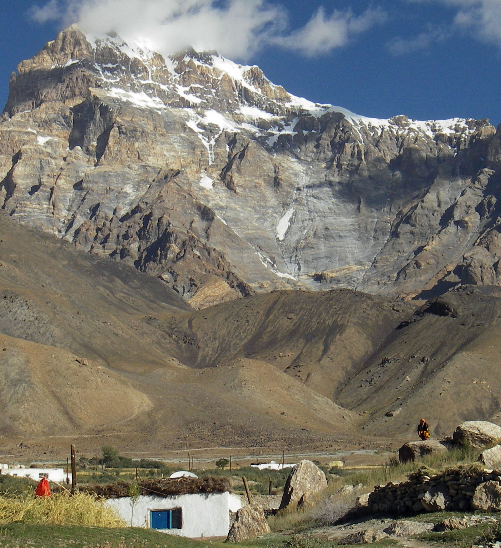 Roshorv village in the Bartang Valley of Tajikistan is nestled among the Pamir mountains. Dr Karim-Aly Kassam says that climate change is affecting the culture, as well as the ecology of villages throughout the Pamirs. Photo: Karim-Aly Kassam