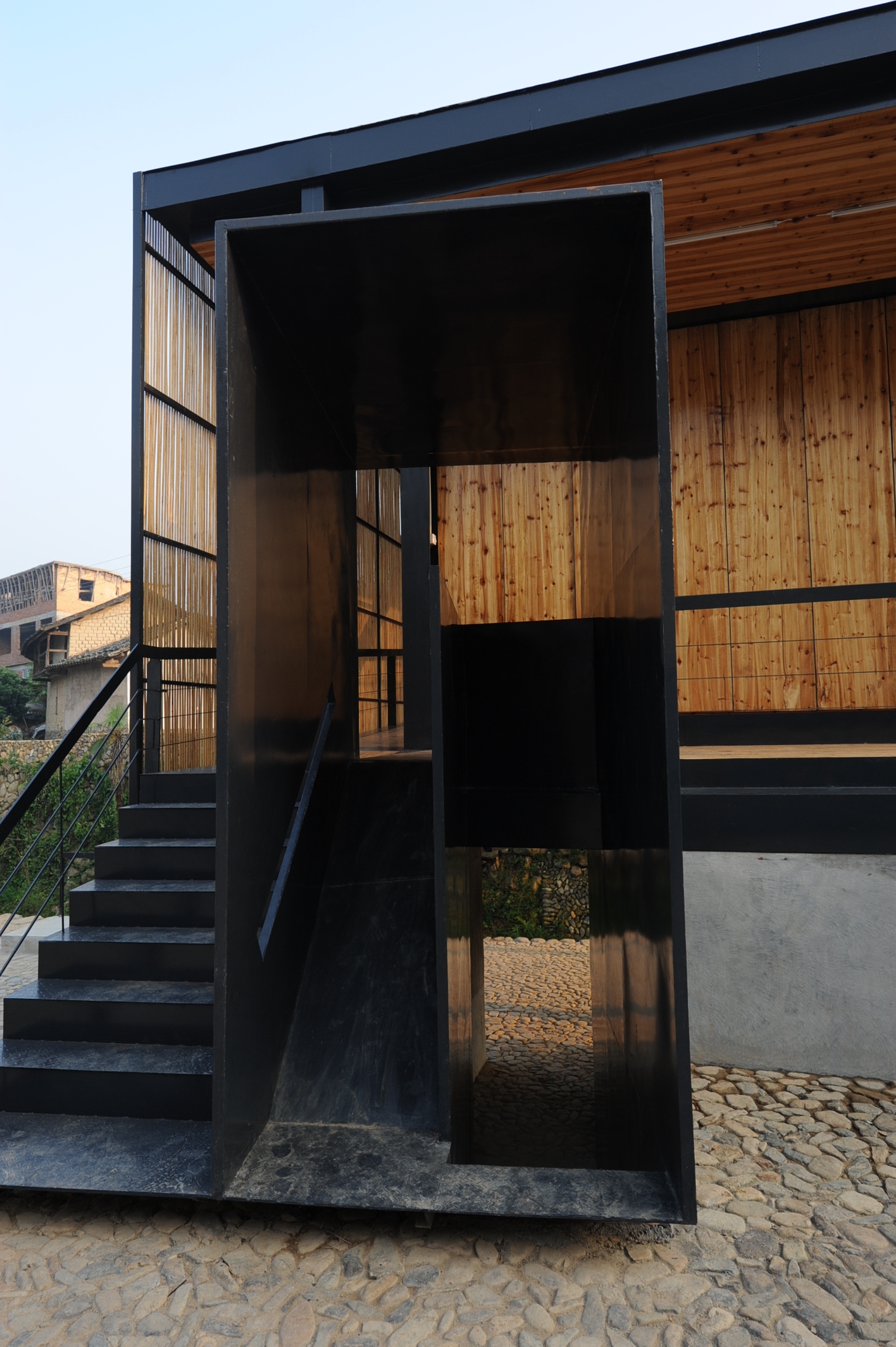 The playing box at the South end of the Bridge School provides a recreational space for children. Photo: Aga Khan Award for Architecture / Li Xiaodong