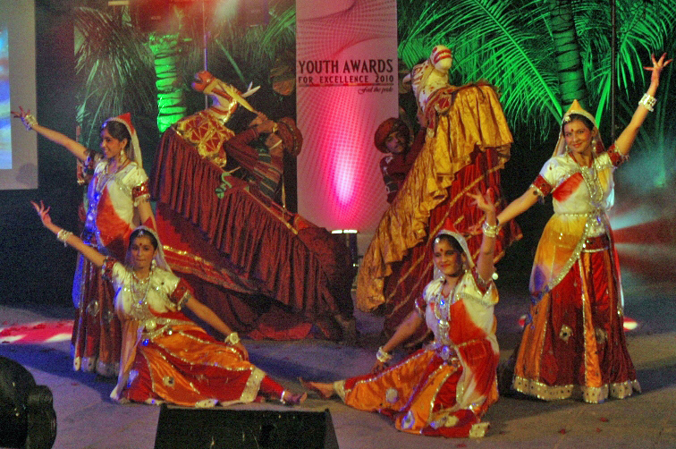 Youth from Mumbai perform a traditional dance during the award ceremony. Photo: Aziz Ajani and Munna Nathwani