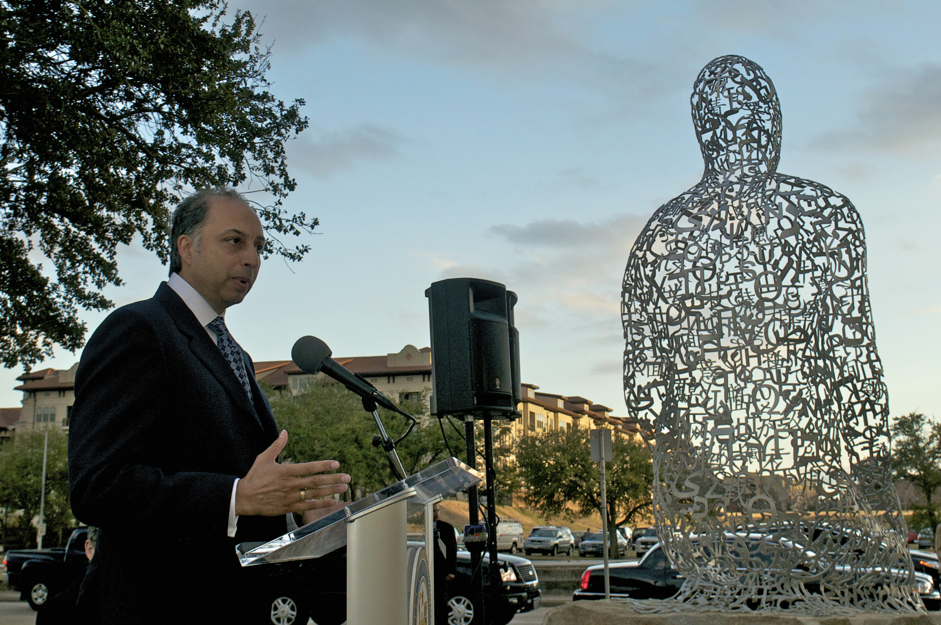 Dr Mahmoud Eboo, President of the Ismaili Council for the USA represented Mawlana Hazar Imam at the Tolerance dedication ceremony. Photo: Zahid Alibhai