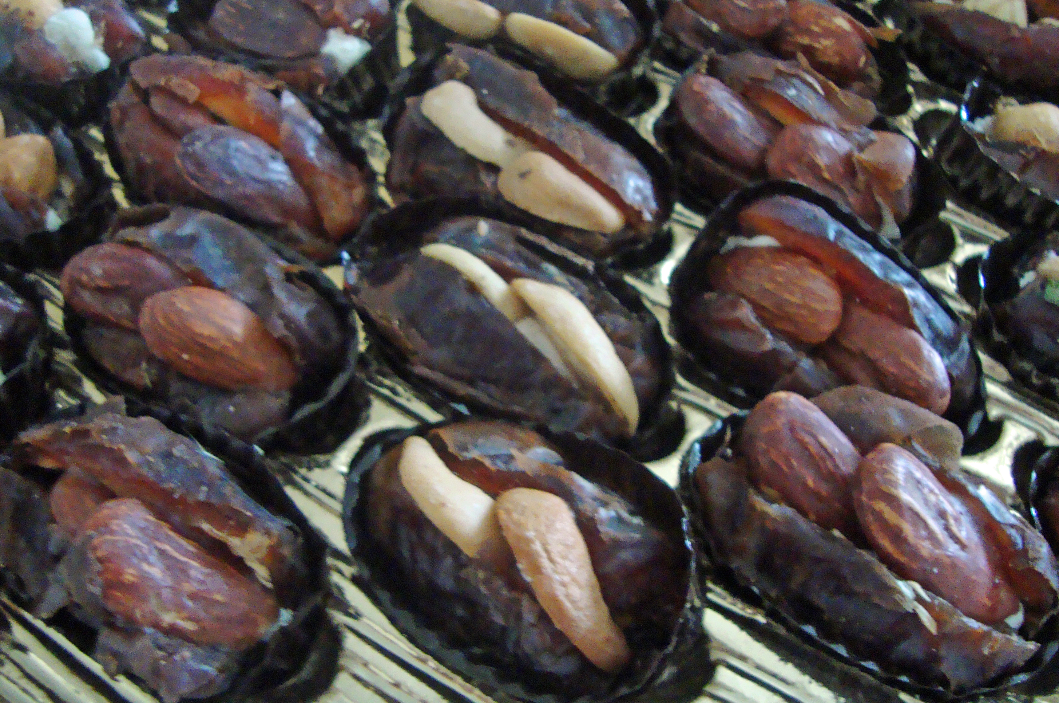 Eating dried dates are a good way to get your blood sugar up quickly after a fast. Photo: Nazma Lakhani