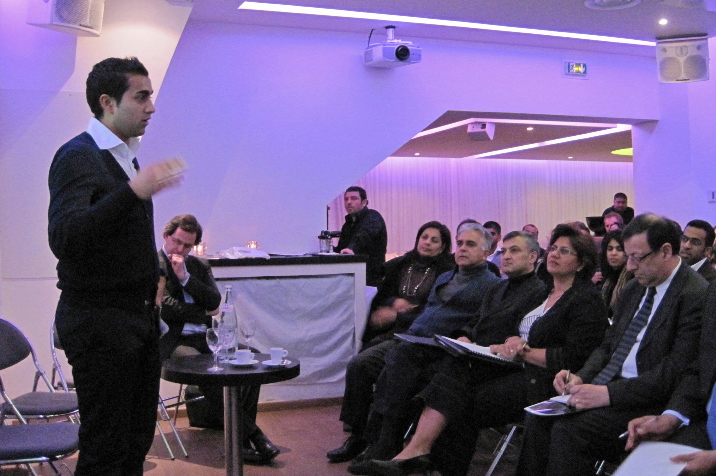 Professionals and Jamati members share their experience at a franchise business seminar in Paris organised by the EPB for France. Photo: Courtesy of the Ismaili Council for France