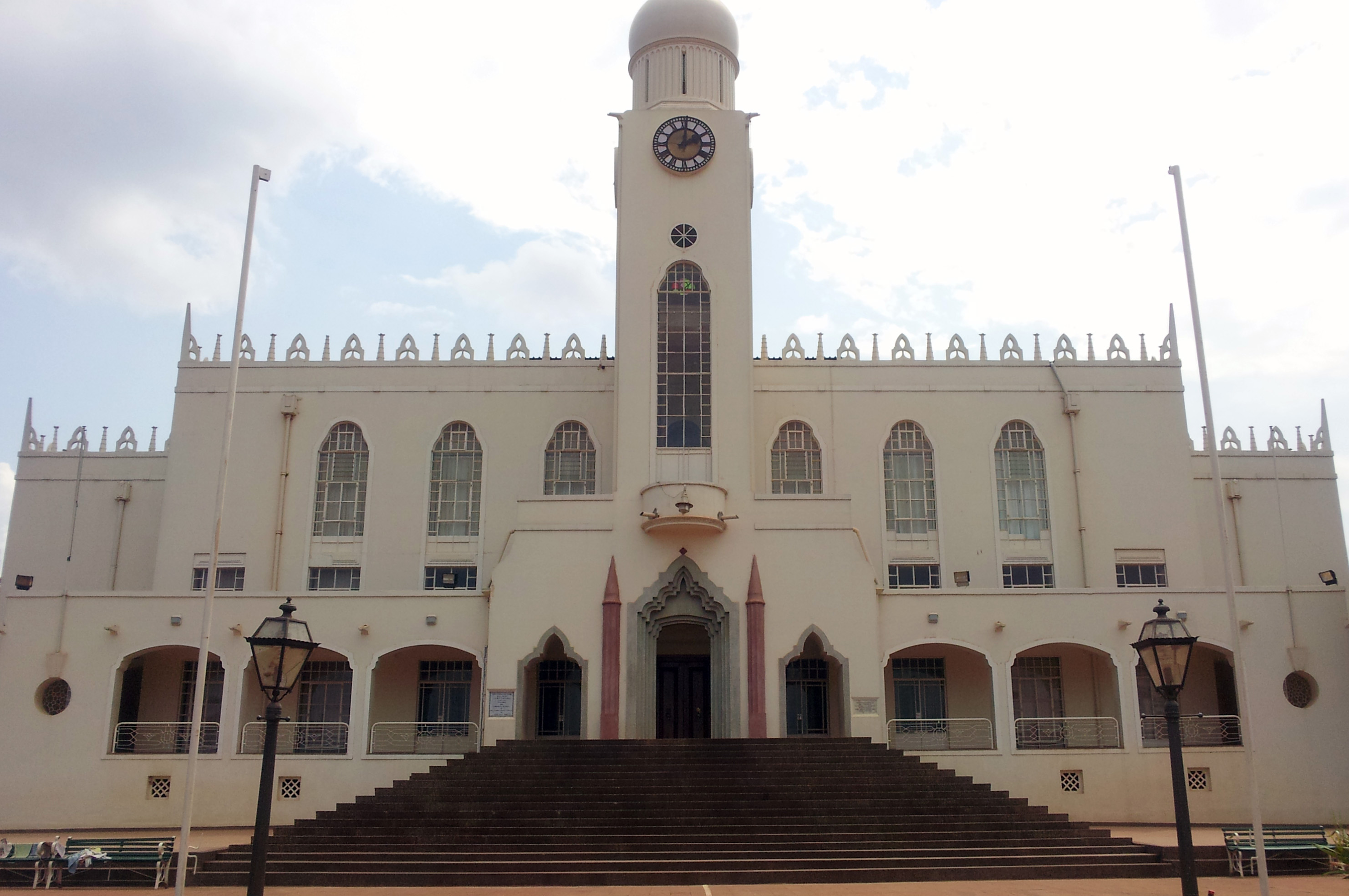 Darkhana Jamatkhana in Kampala is a symbol of the Ismaili community's permanent presence in Uganda, and recalls the Jamat's long history, which pre-dates independence. Photo: Courtesy of the Ismaili Council for Uganda